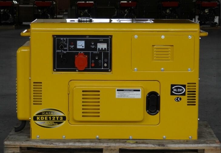Παραγωγής 12V 8.3A υγιές απόδειξης 10Kva σιωπηλό diesel σύστημα συναγερμών πετρελαίου γεννητριών KDE12T3 χαμηλό